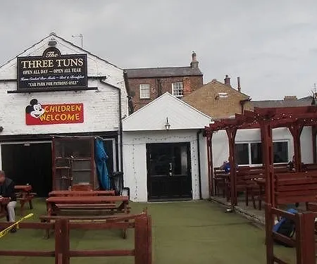 Three Tuns Hotel Filey